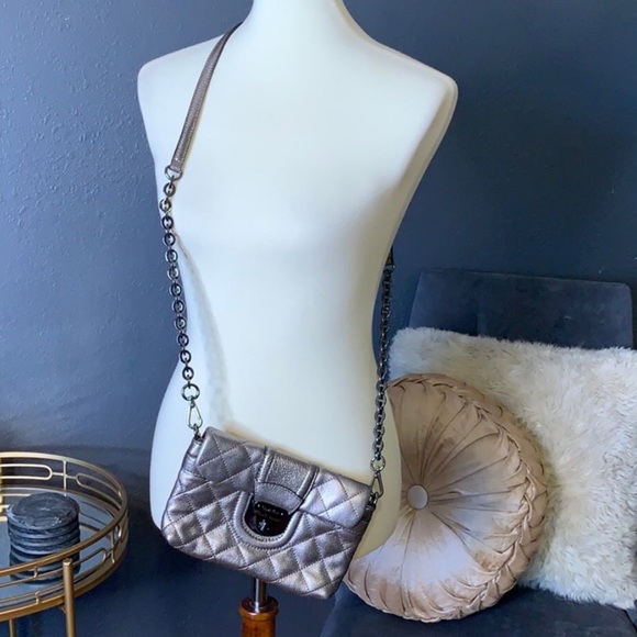 Calvin Klein Leather Crossbody Shoulder Bag Purse - Picture 2 of 16